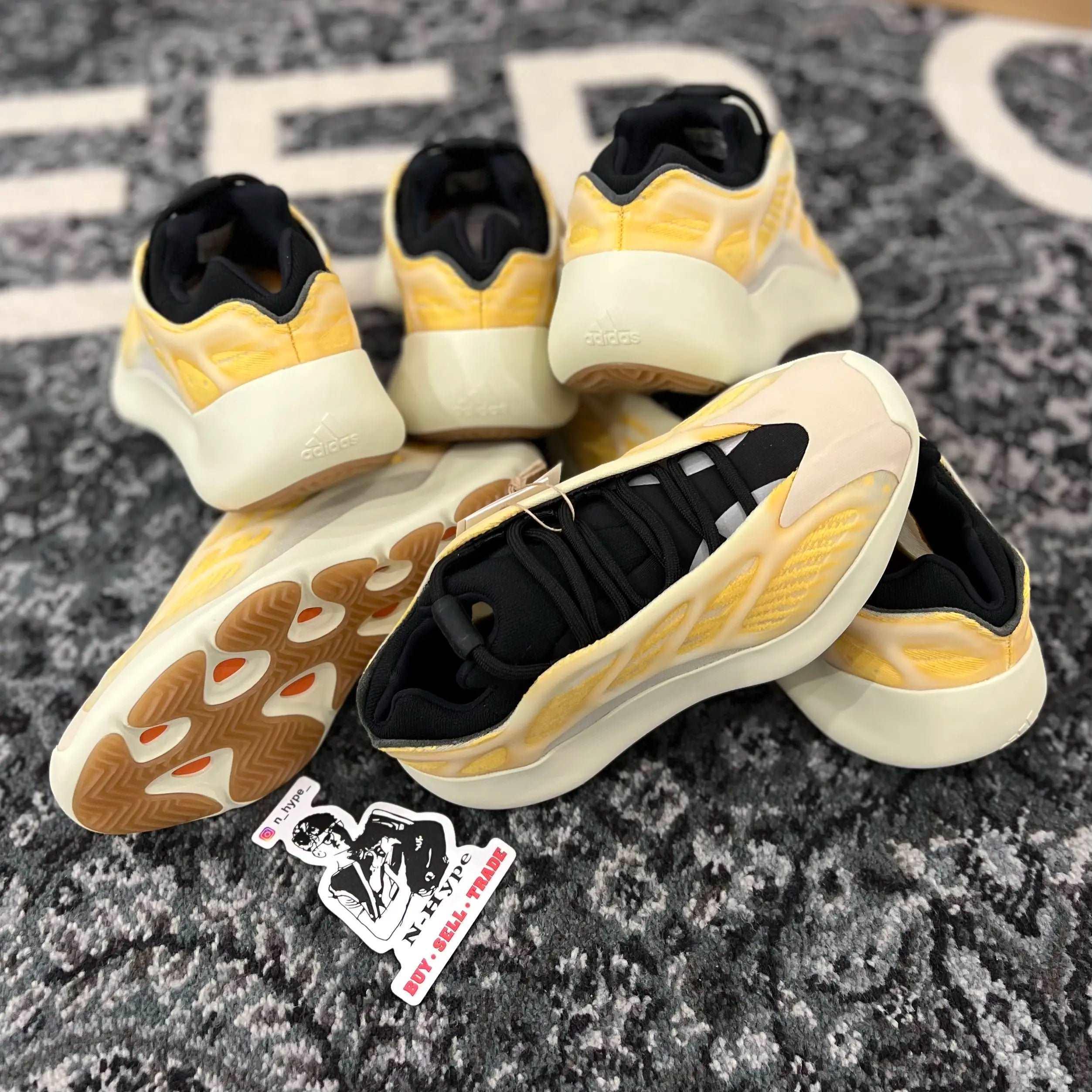 Adidas Yeezy 700 V3 Mono Safflower - Image 6