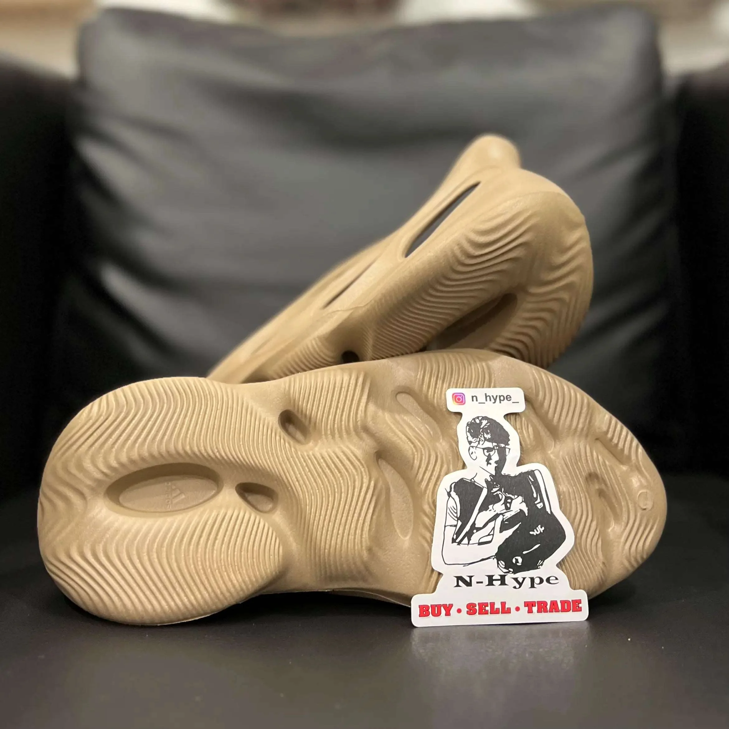 Adidas Yeezy Foam RNNR Mist - Image 6