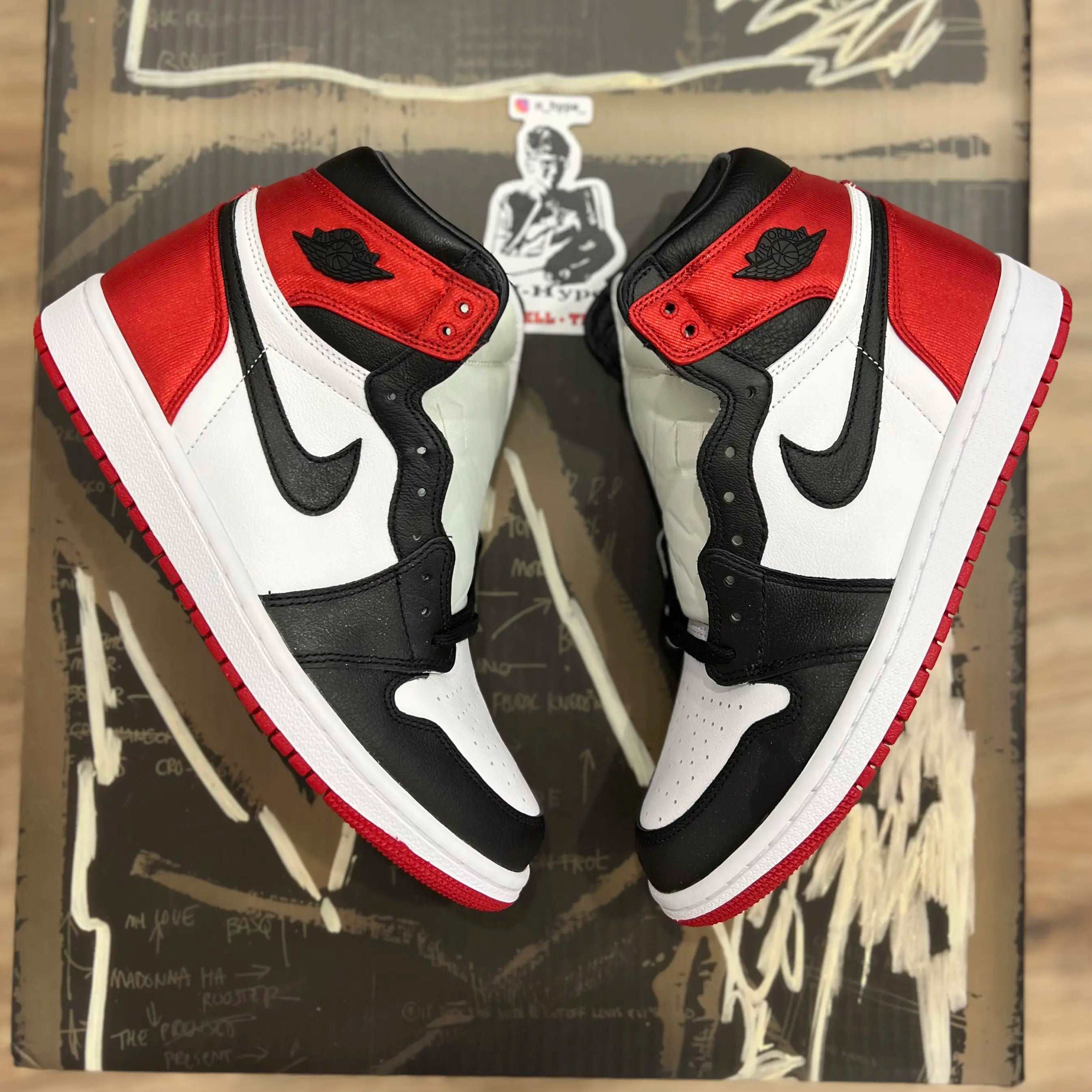 Jordan 1 Retro High Satin Black Toe (W) - Image 5