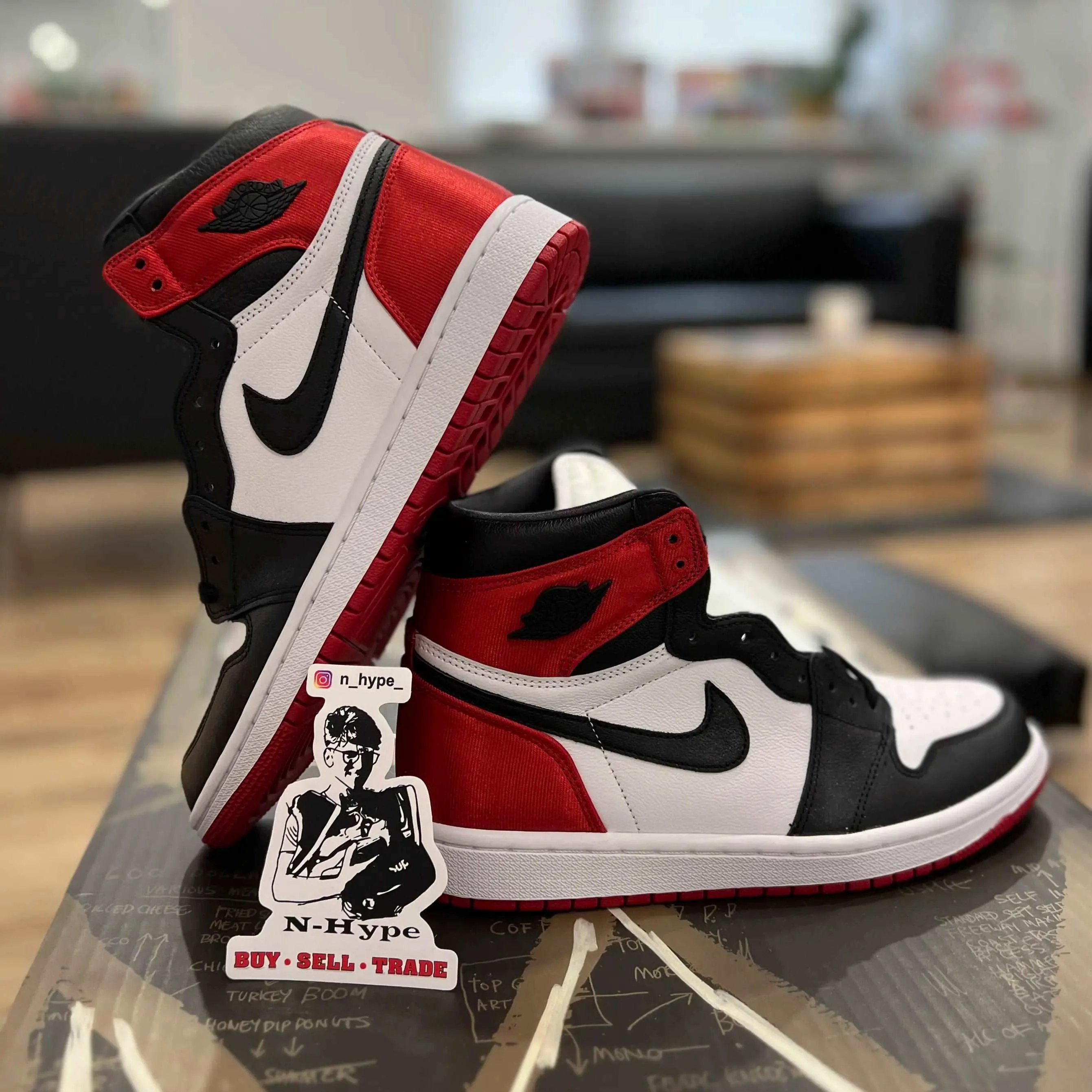 Jordan 1 Retro High Satin Black Toe (W) - Image 6