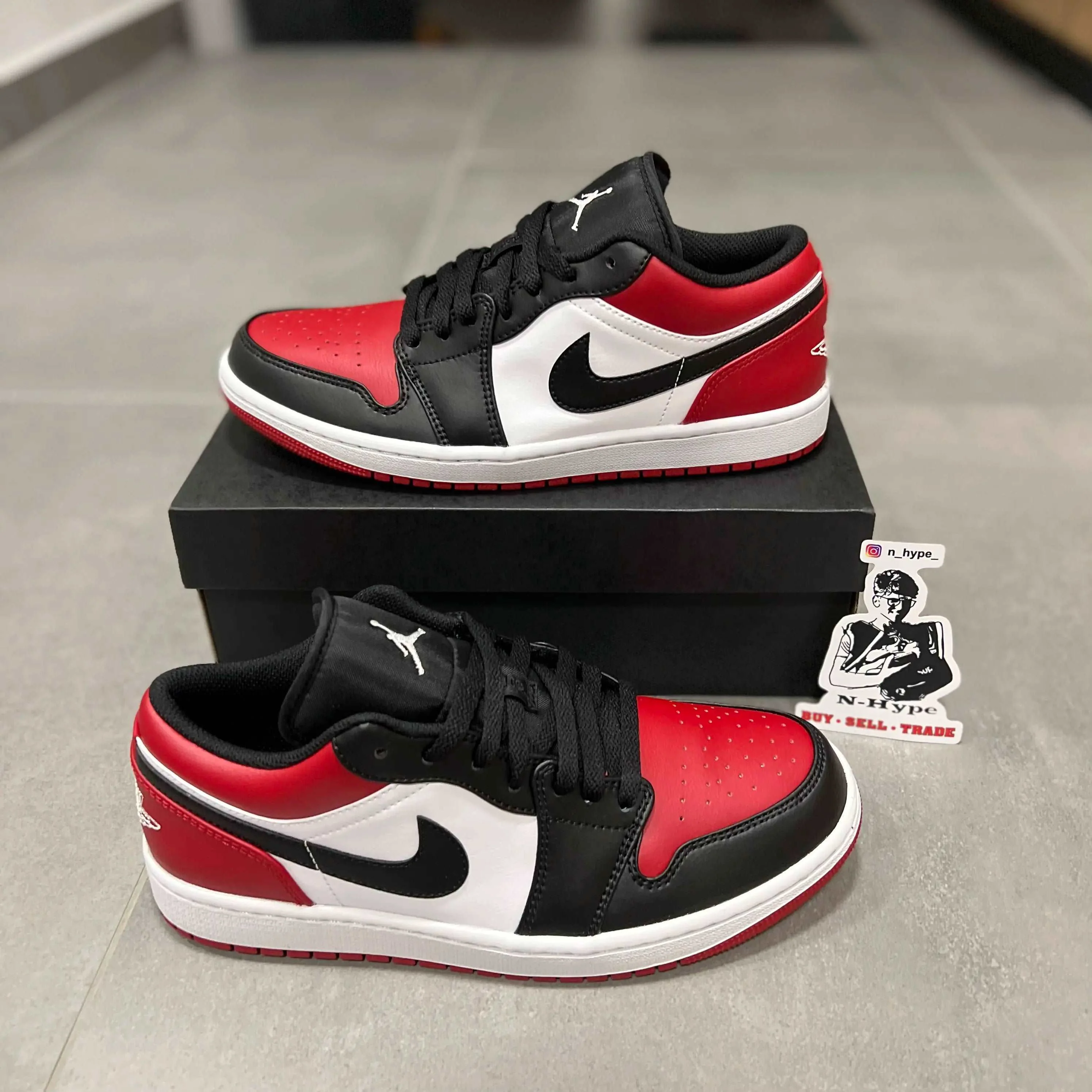 Jordan 1 Low Bred Toe - Image 4