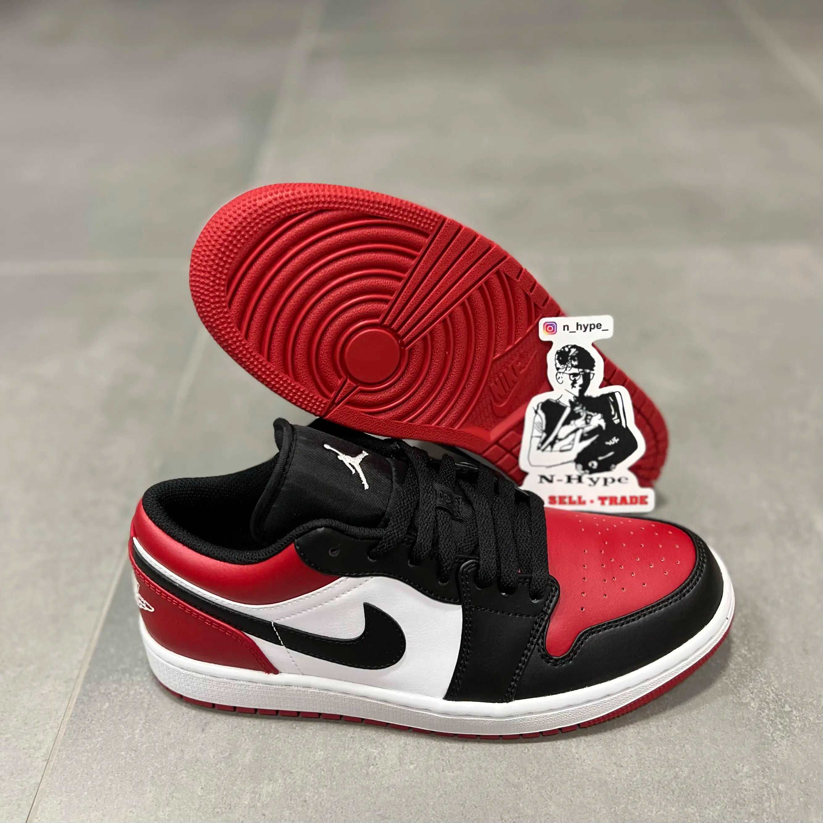 Jordan 1 Low Bred Toe - Image 6