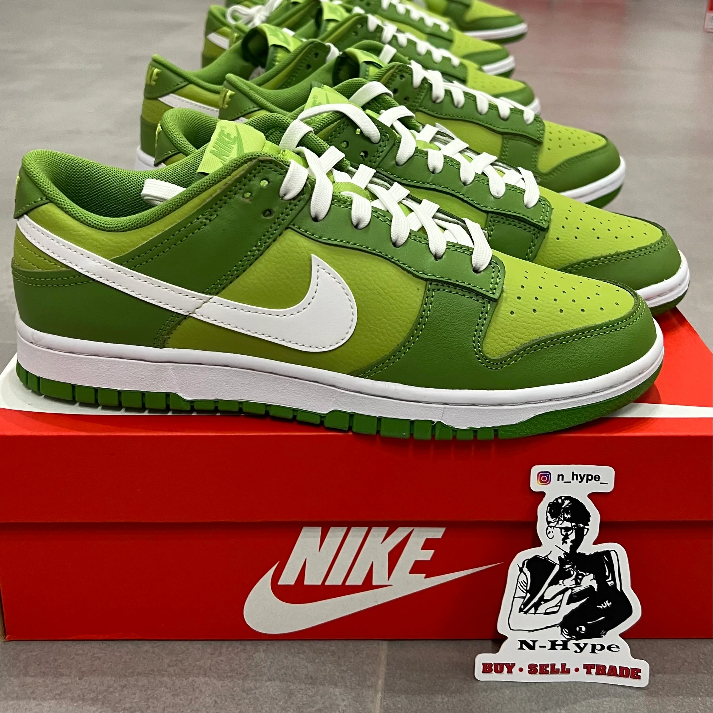 Nike Dunk Low Chlorophyll - Image 4