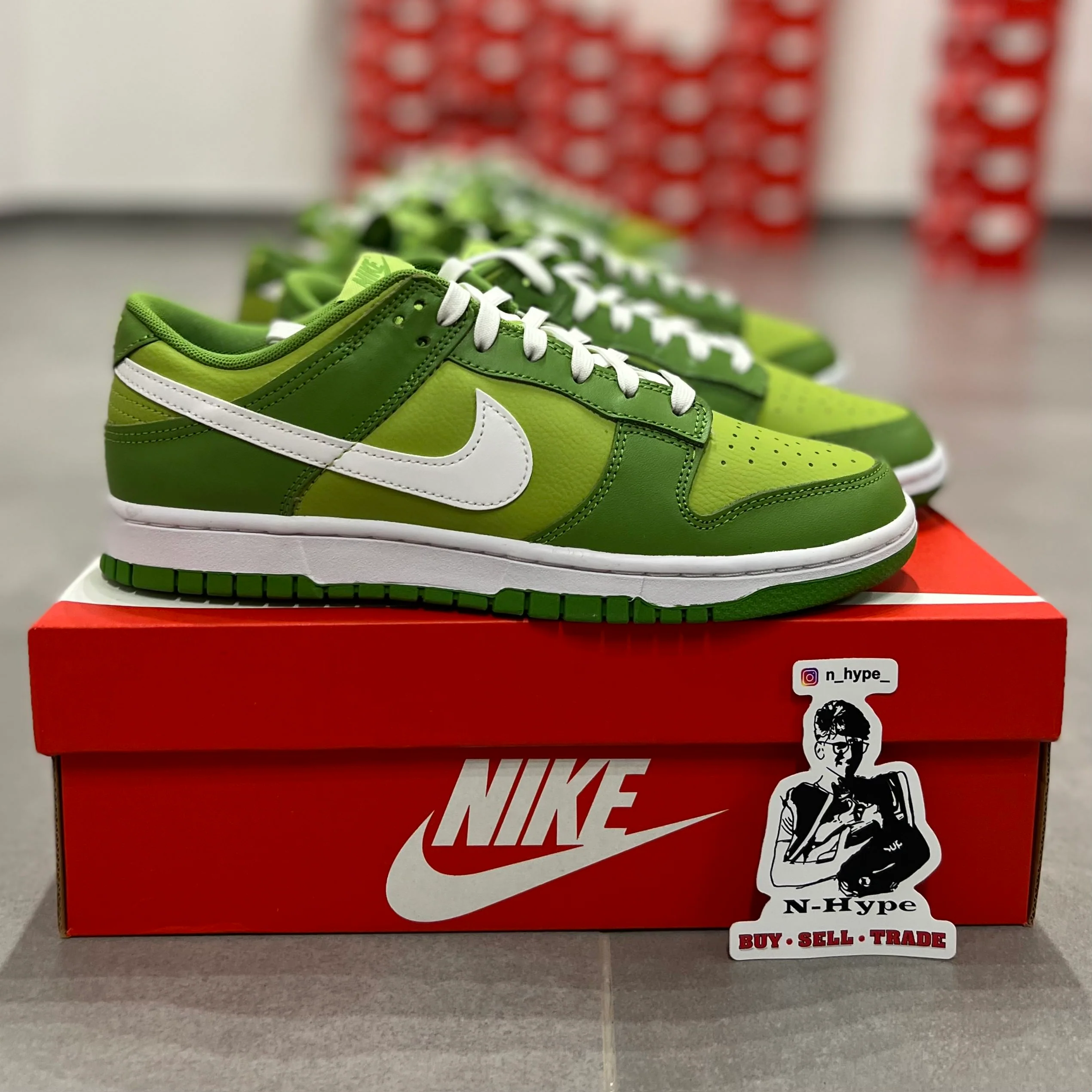 Nike Dunk Low Chlorophyll - Image 5