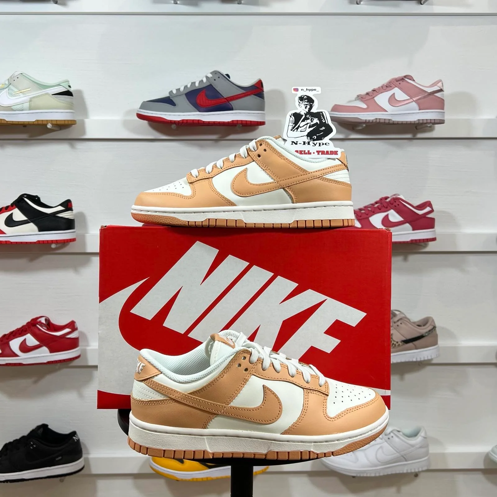 Nike Dunk Low Harvest Moon (W) - Image 5