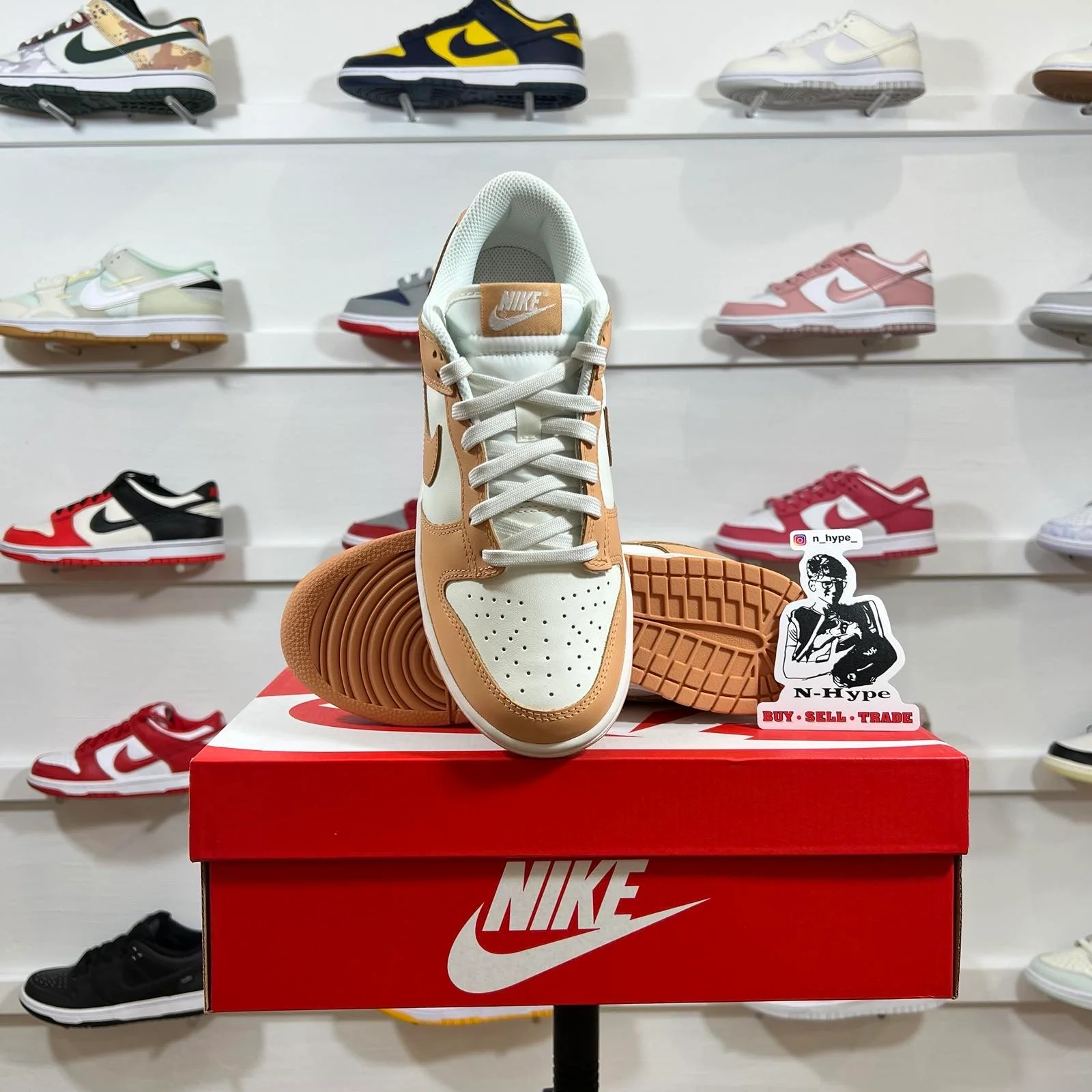 Nike Dunk Low Harvest Moon (W) - Image 6