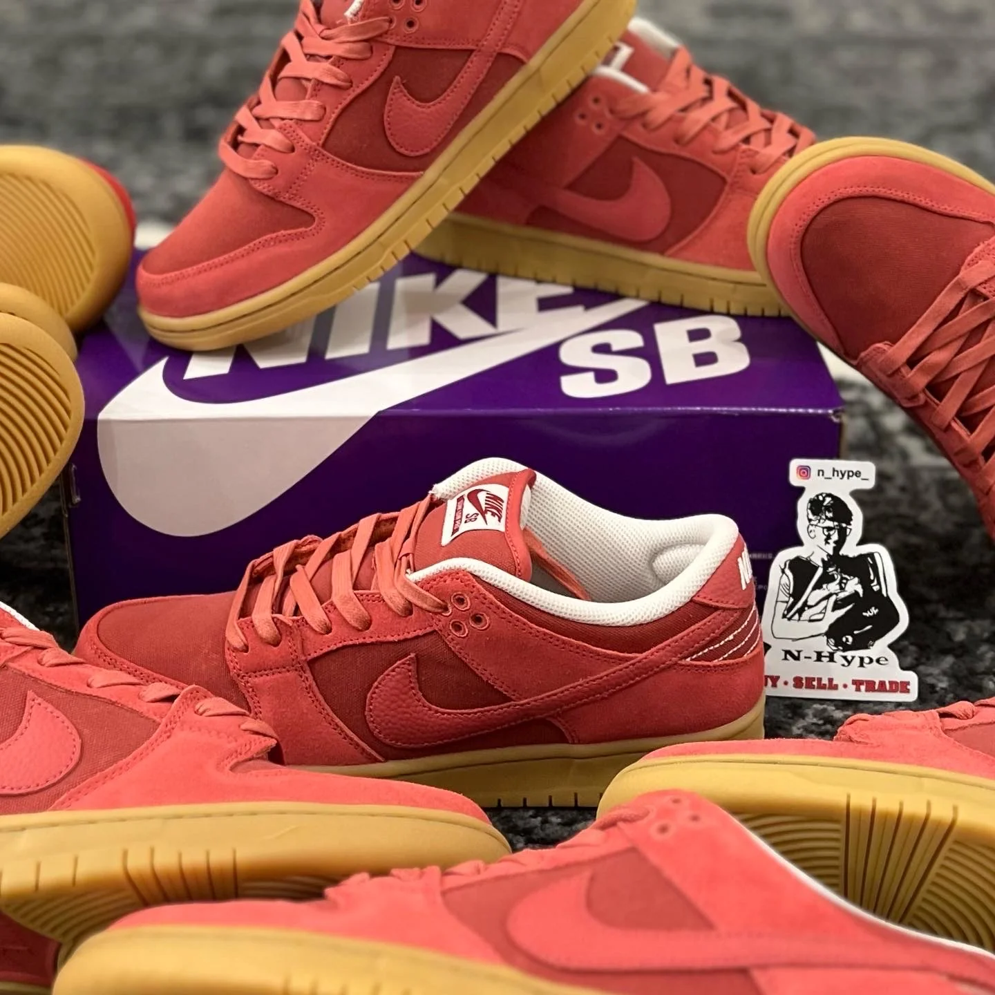 Nike SB Dunk Low Adobe - Image 7