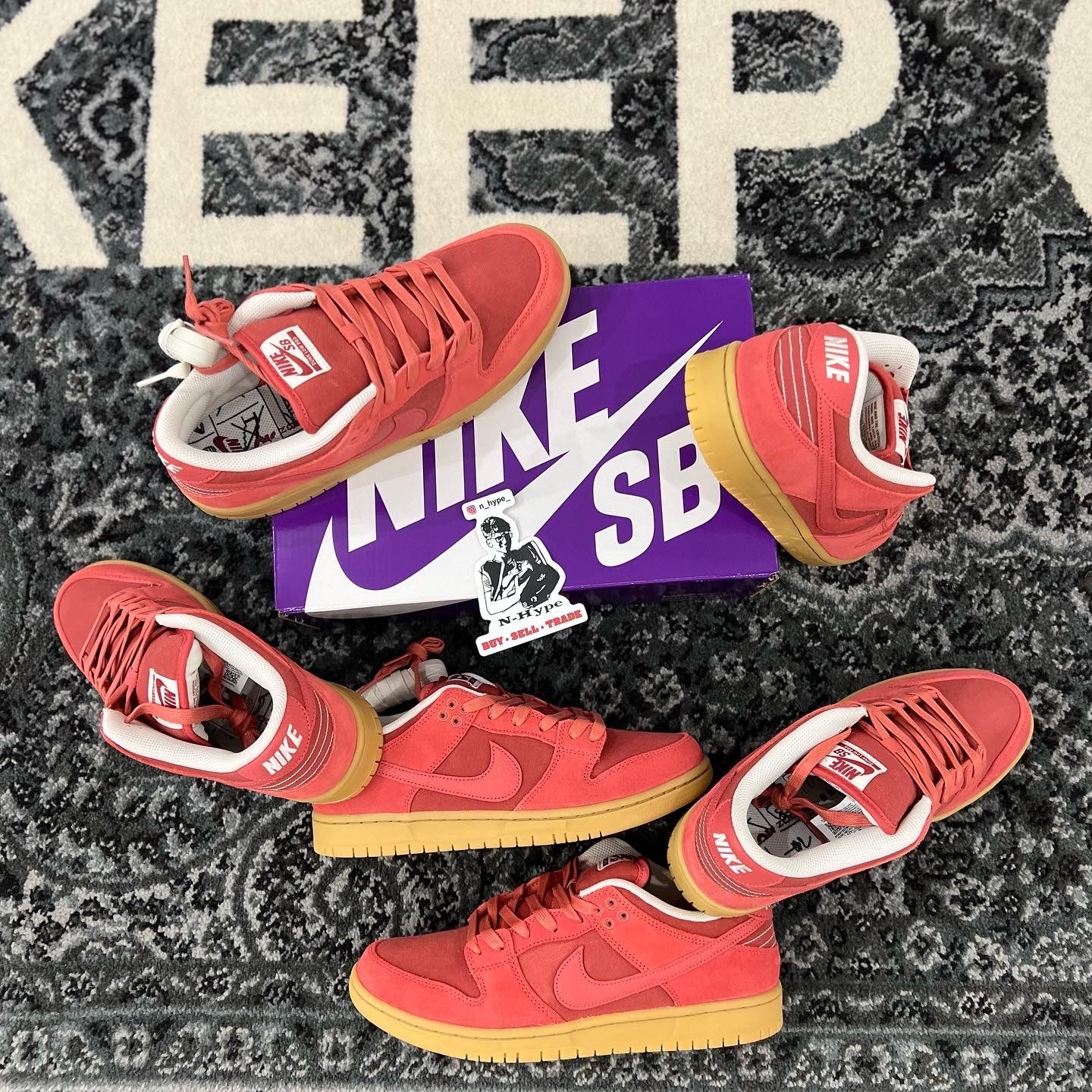 Nike SB Dunk Low Adobe - Image 8