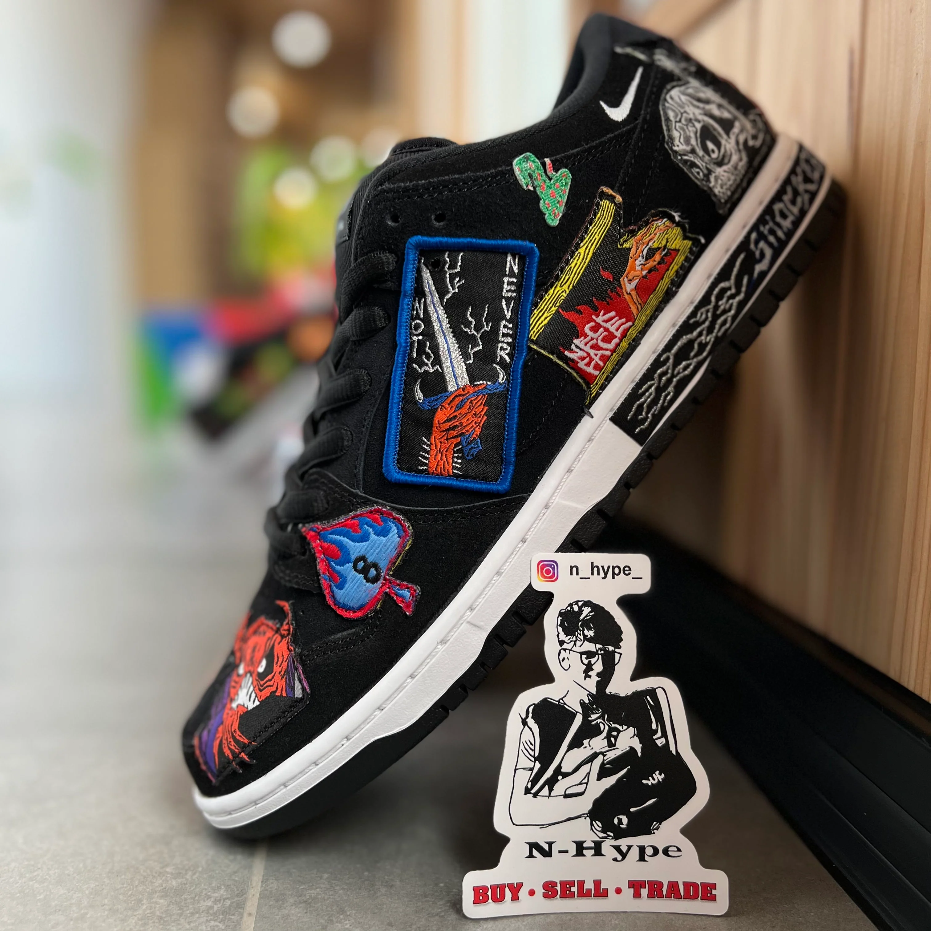 Nike SB Dunk Low Pro QS Neckface - Image 4