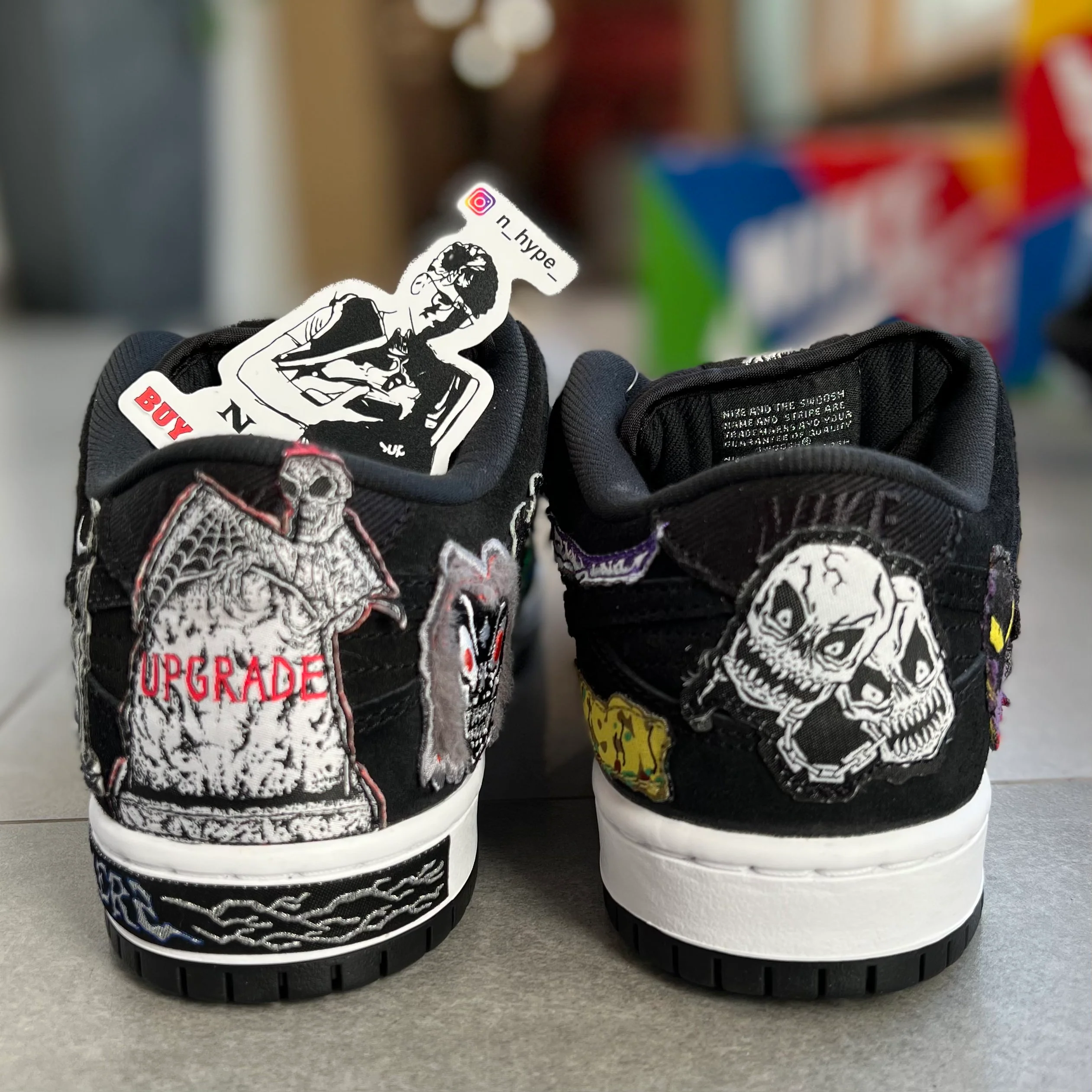 Nike SB Dunk Low Pro QS Neckface - Image 5