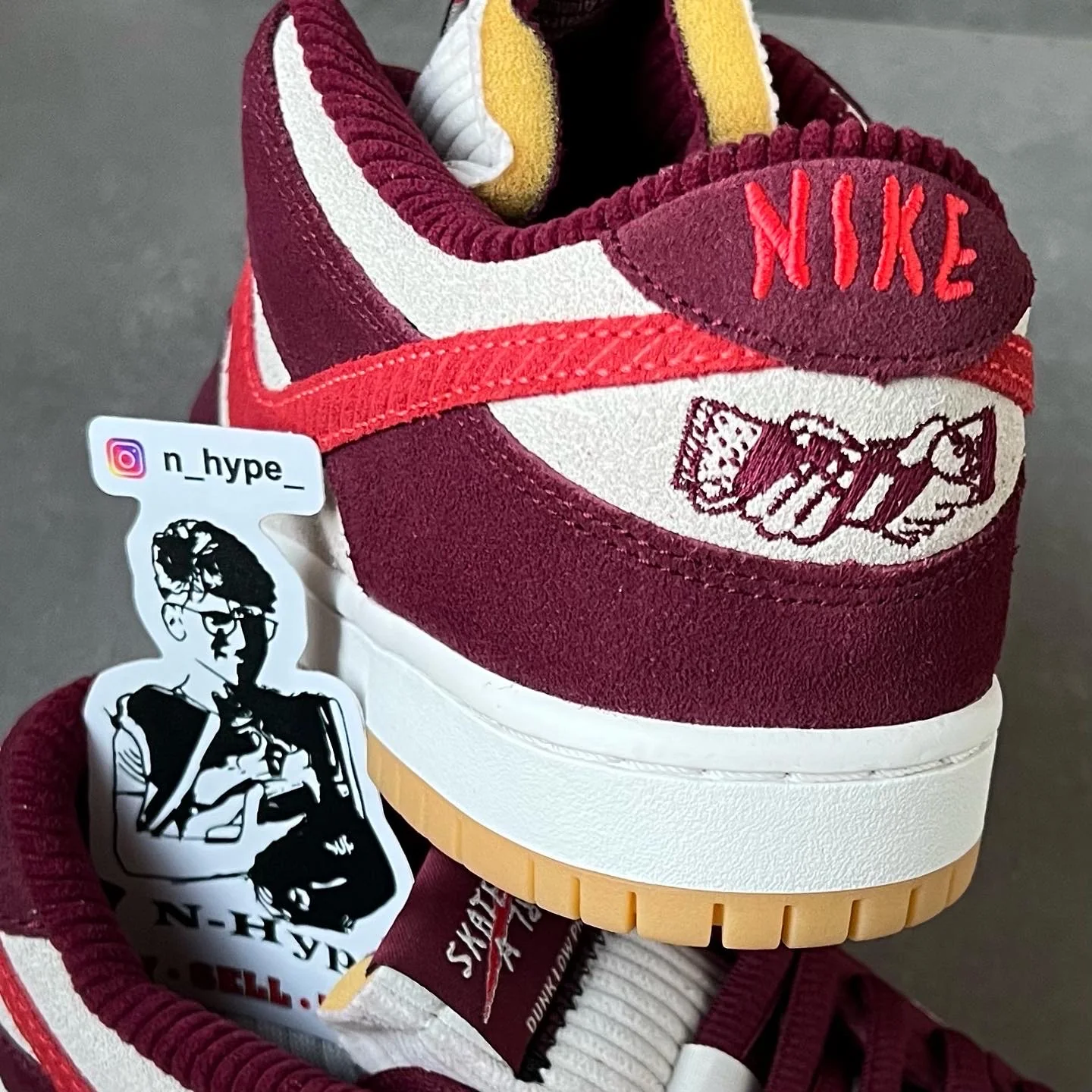 Nike SB Dunk Low Skate Like a Girl - Image 4